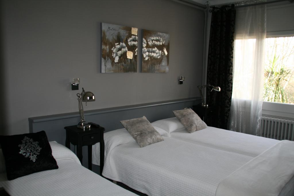 بانيوليس Hotel L'Ast الغرفة الصورة